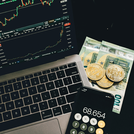 Crypto7X Astur Krypto-Investment-Experten-Team